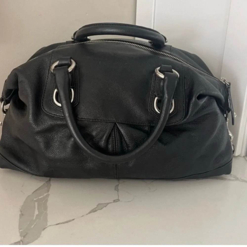 Coach , Black Women's leather Bag with handle and sholder strap - Picture 6 of 12